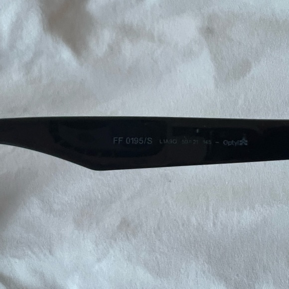 Authentic Fendi Sunglasses - Picture 6 of 6